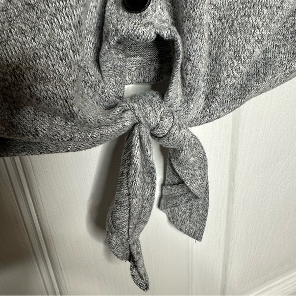 Brit & Bri Cardigan Buttoned Tie-Front Grey Size Medium - Picture 4 of 16